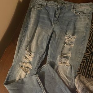 American Eagle Distressed Jeans